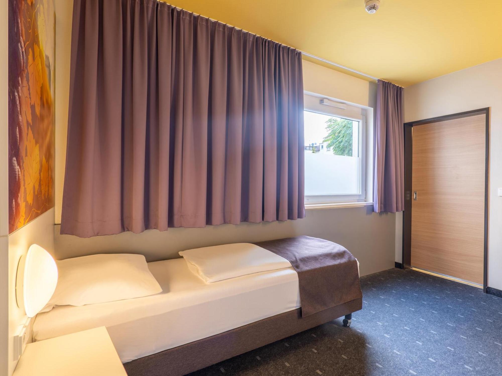B&B Hotel Хейльбронн Экстерьер фото